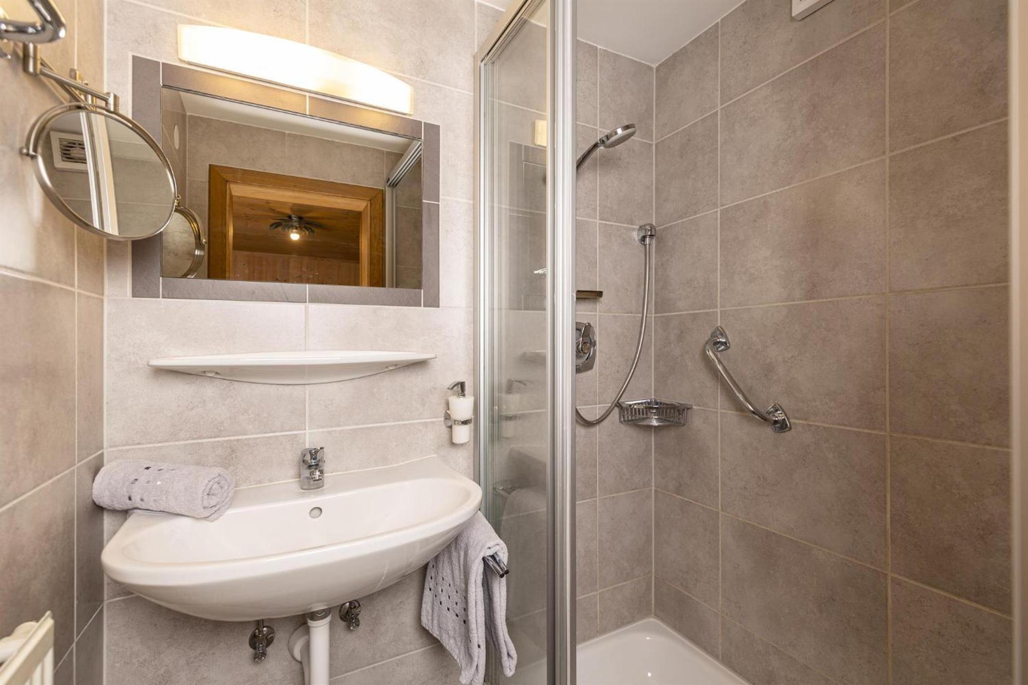 Haus Jochler Apartamento Ried im Zillertal Quarto foto